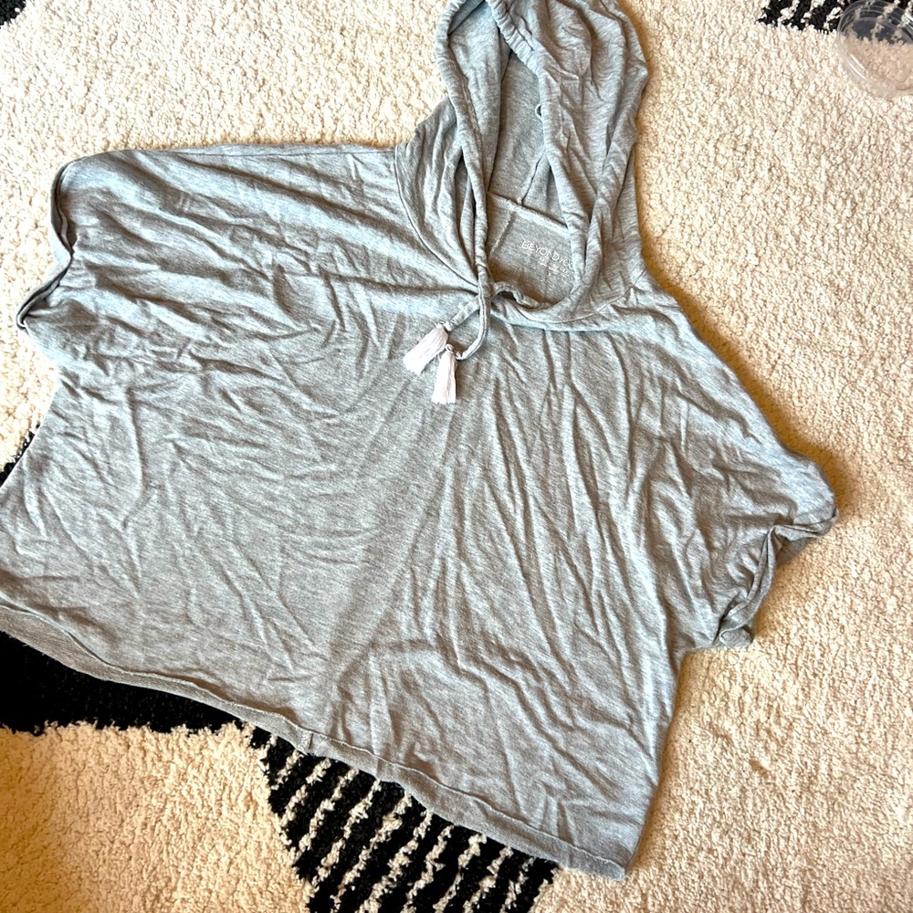 Beyond yoga- soft crop top